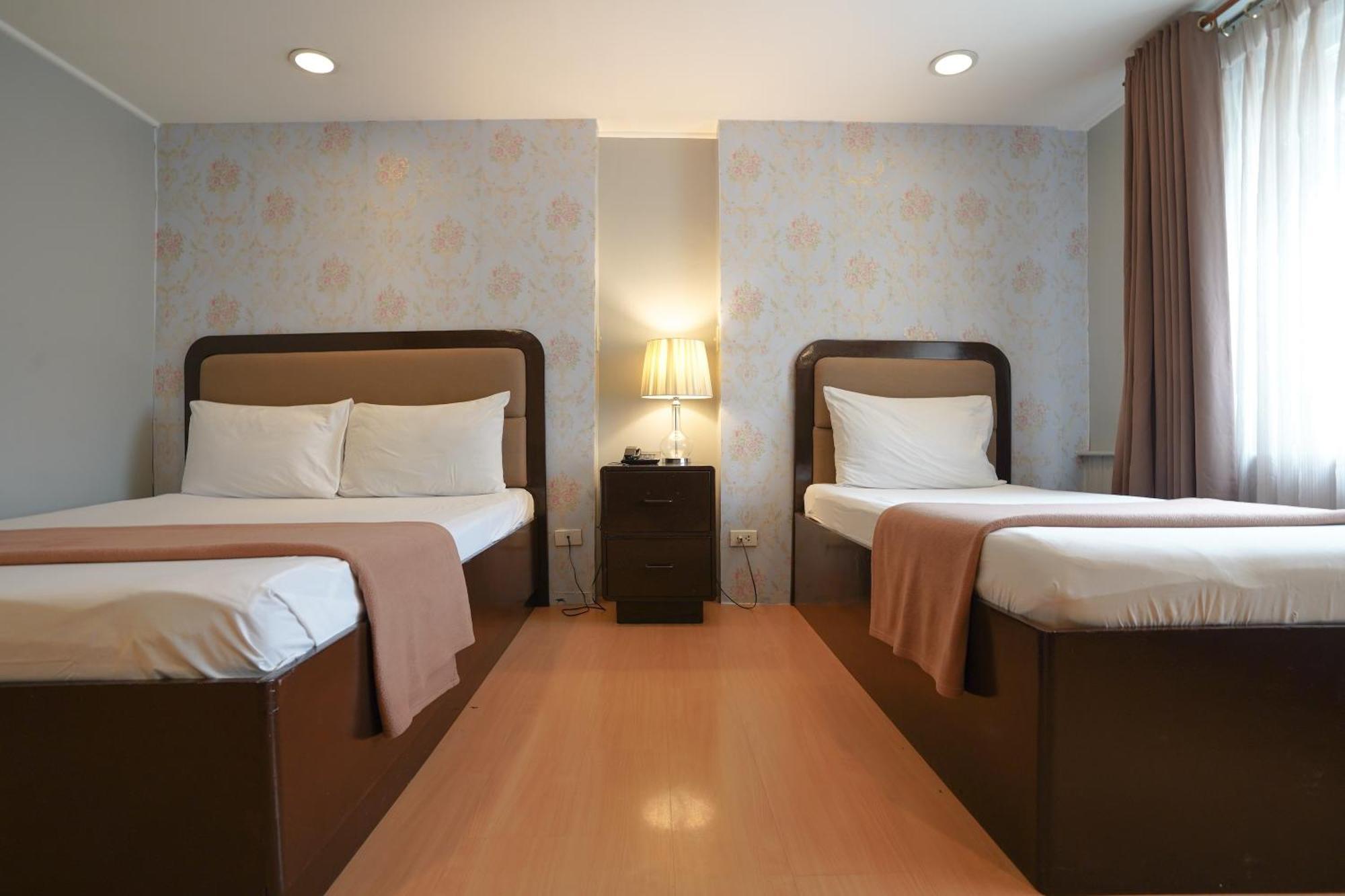 Arzo Hotel Манила Экстерьер фото