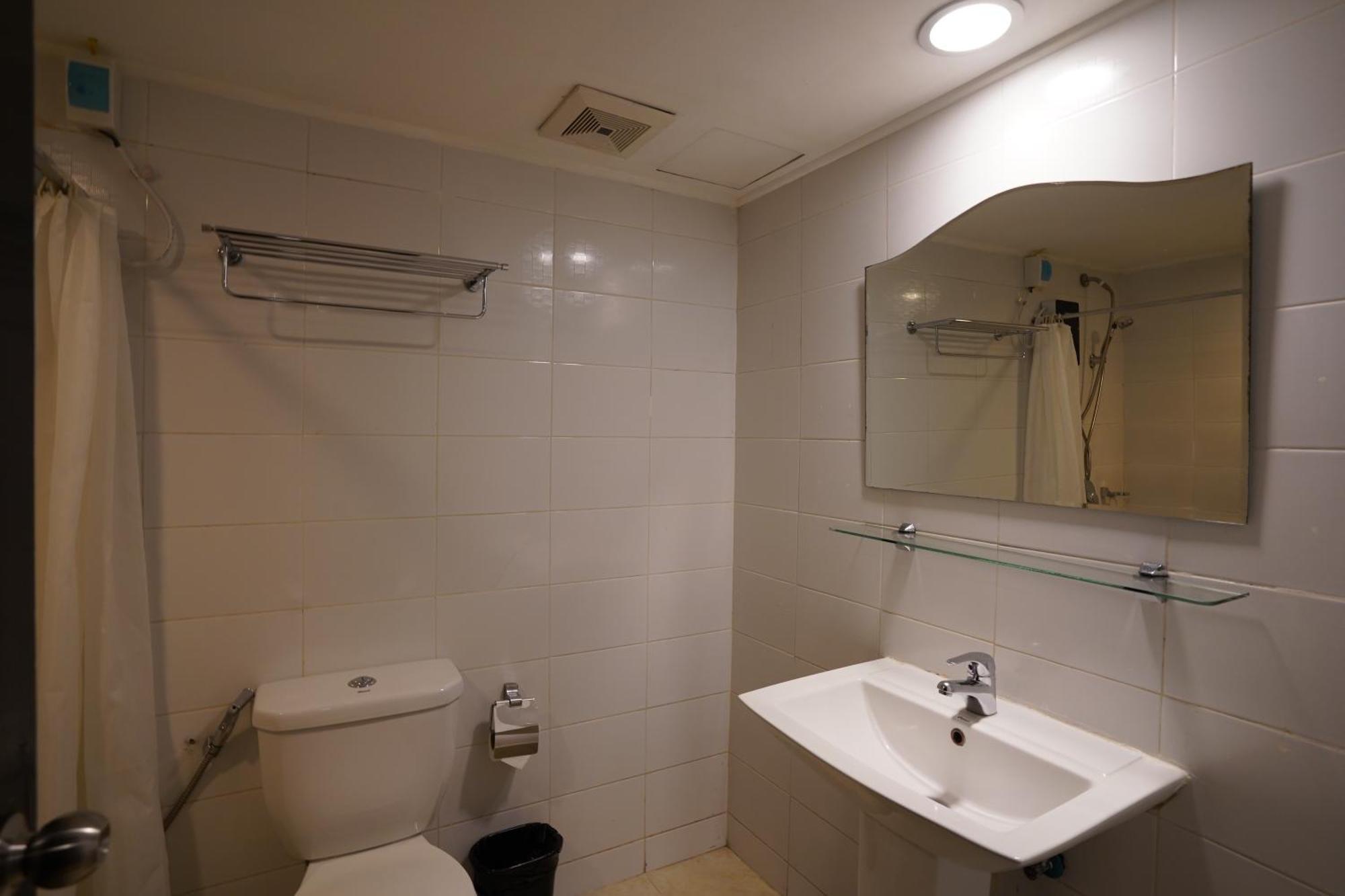 Arzo Hotel Манила Экстерьер фото