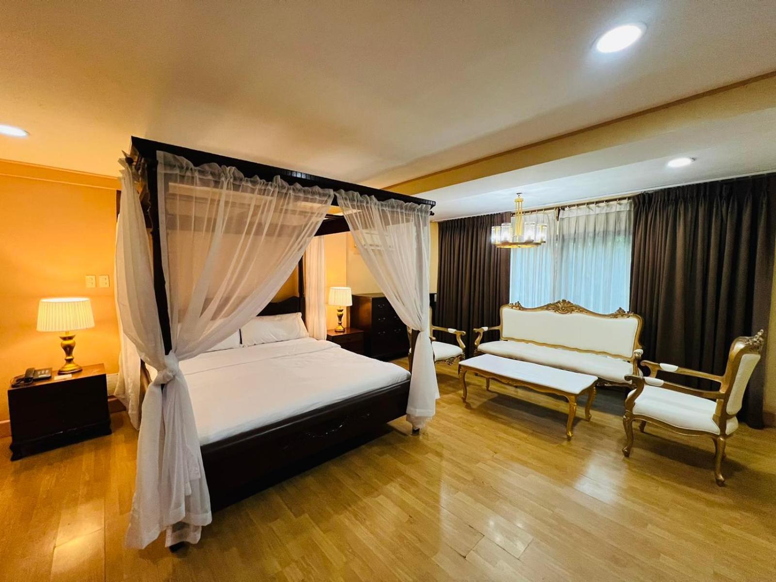 Arzo Hotel Манила Экстерьер фото